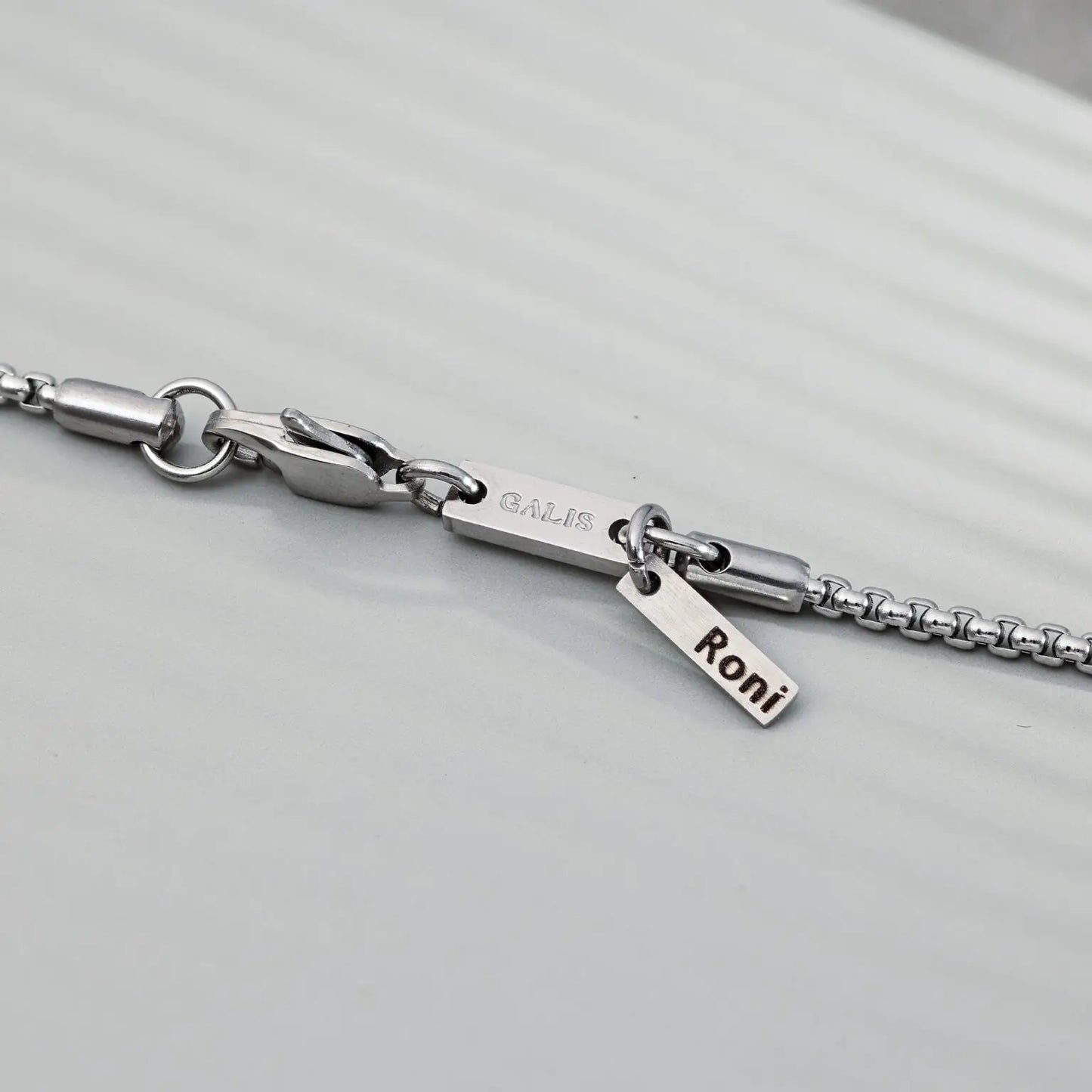 תוספת קטנה. משמעות ענקית. (הוספת חריטה אישית)